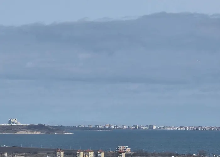 Arena Sunrise Apartment